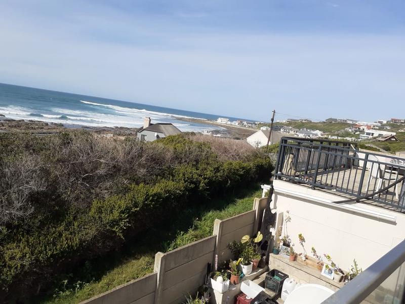 8 Bedroom Property for Sale in Jongensfontein Western Cape